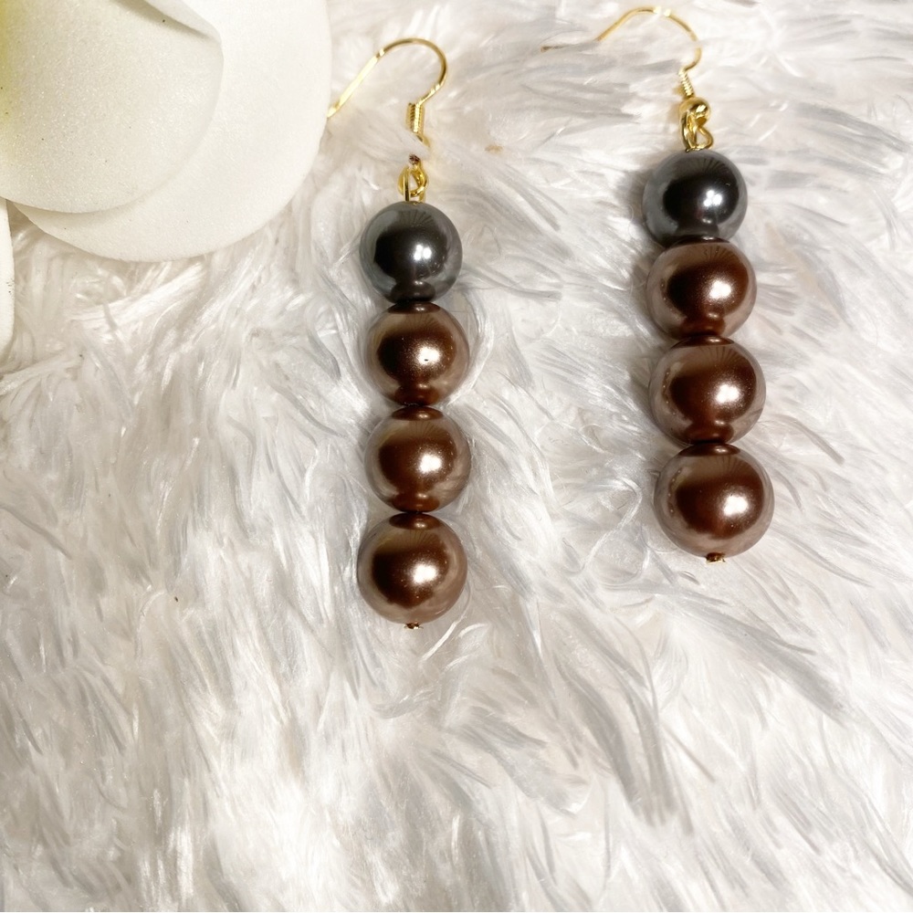 Hand Crafted Earrings Mother of Pearl